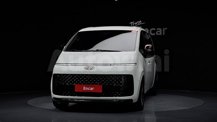 Hyundai Staria 2023 — 3