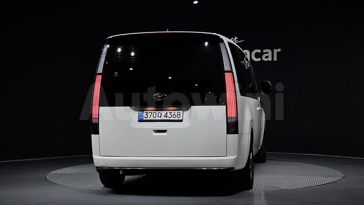 Hyundai Staria 2023 — 4