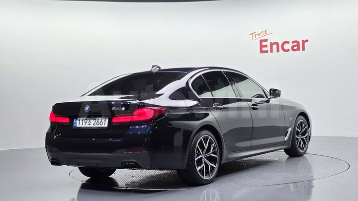 BMW 5 Series 2022 — 2