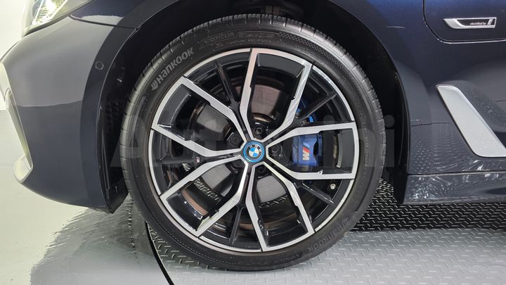 BMW 5 Series 2022 — 5