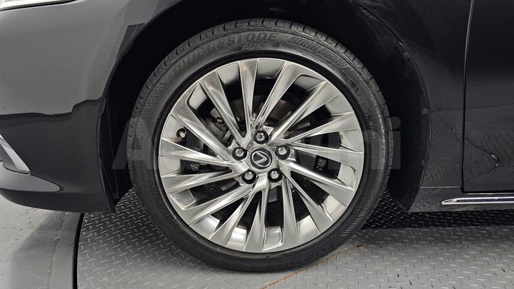 Lexus ES 2026 — 4