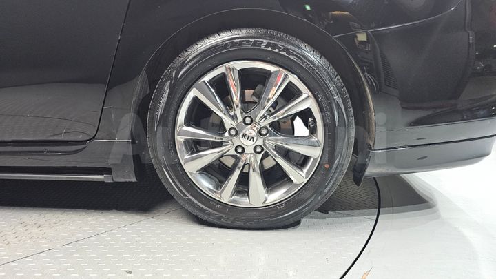 Kia Carnival 2020 — 5