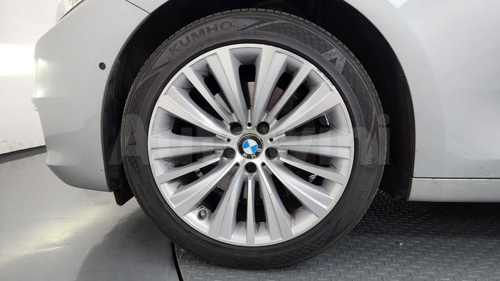BMW 5 Series 2015 — 5