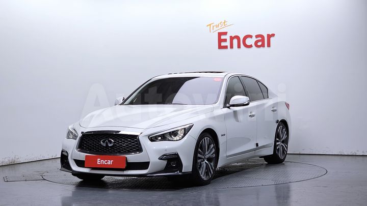 Infiniti Q