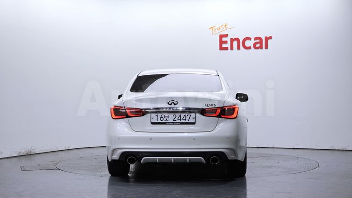 Infiniti Q 2018 — 4