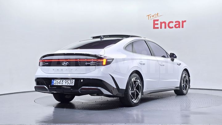 Hyundai Sonata 2024 — 2