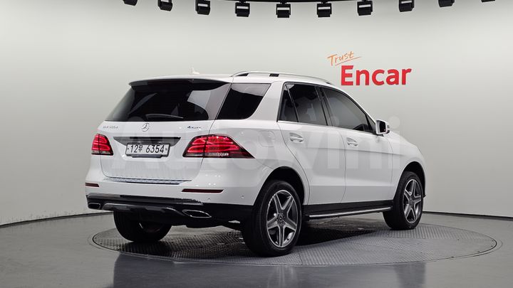 Mercedes-Benz GLE Class 2018 — 2