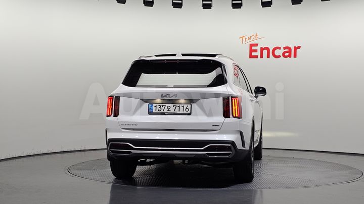 Kia Sorento 2023 — 4