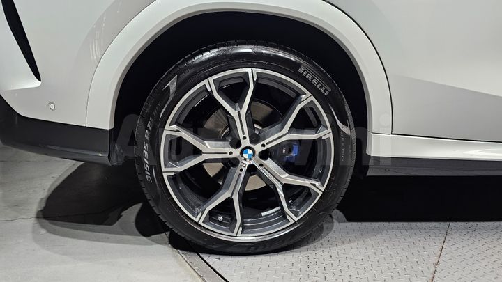 BMW X6 2023 — 5