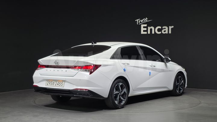 Hyundai Avante 2023 — 2