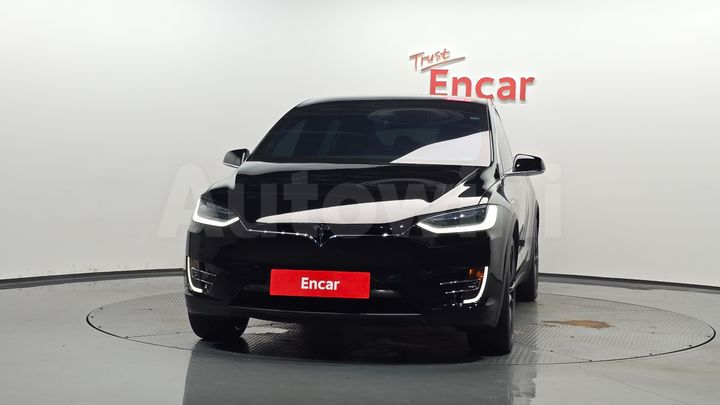 Tesla Model X 2019 — 3