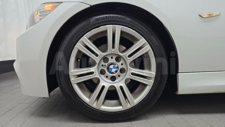 BMW 3 Series 2011 — 5