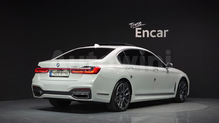 BMW 7 Series 2021 — 2