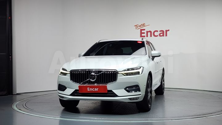 Volvo XC60 2019 — 3