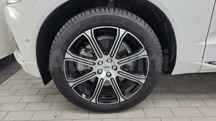Volvo XC60 2019 — 5