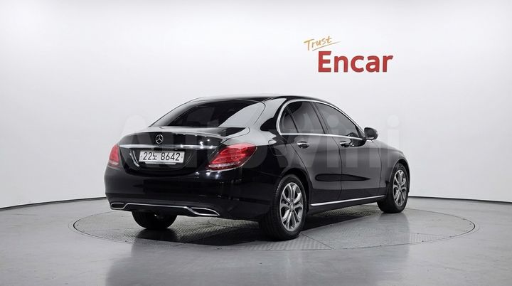 Mercedes-Benz C Class 2017 — 2