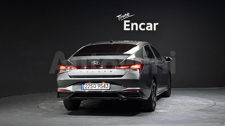 Hyundai Avante 2023 — 4