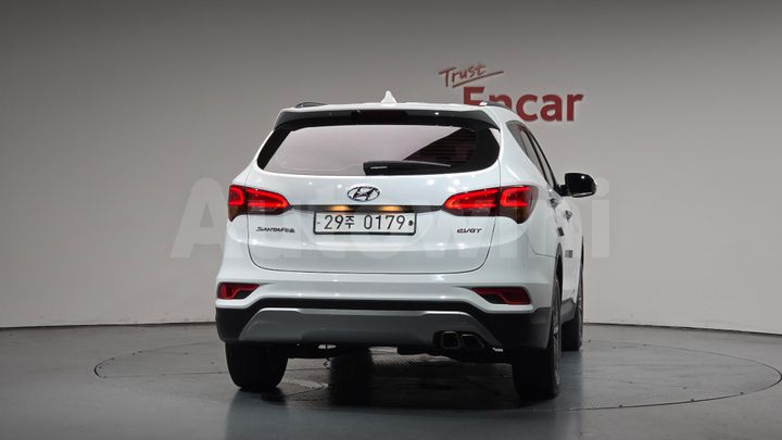 Hyundai SantaFe 2016 — 3