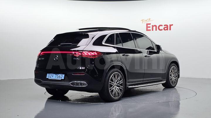 Mercedes Benz EQE