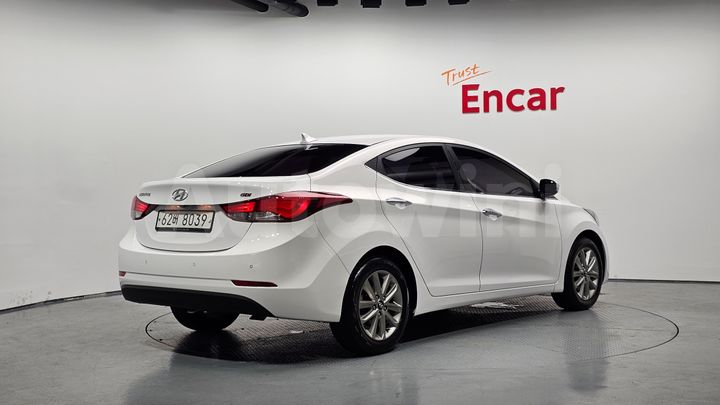 Hyundai Avante 2014 — 2