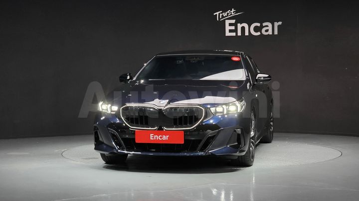 BMW 5 Series 2025 — 3