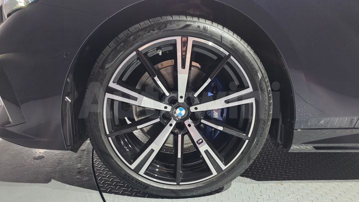 BMW 5 Series 2025 — 5