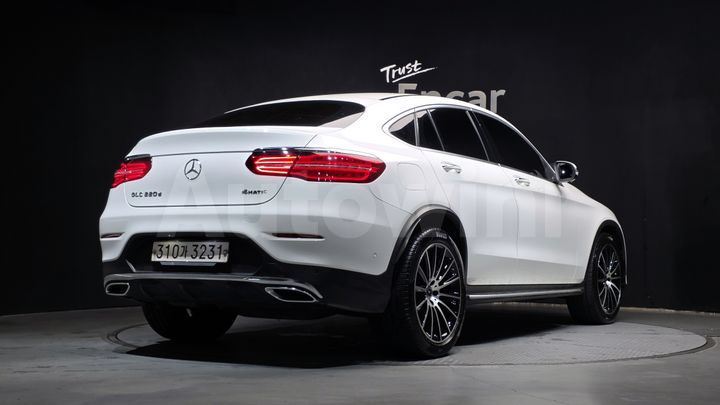 Mercedes-Benz GLC Class 2018 — 2