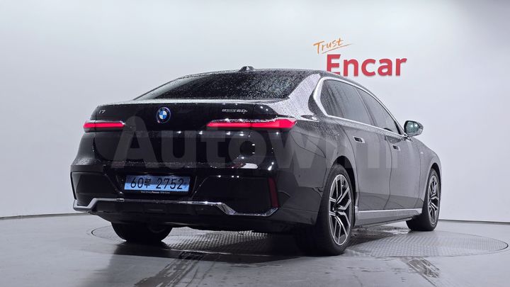 BMW i7 2025 — 2