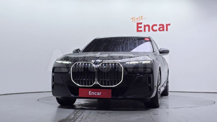 BMW i7 2025 — 3