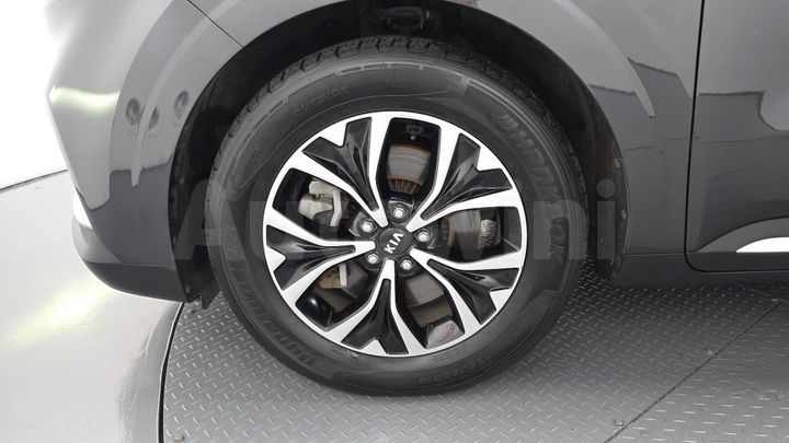 Kia Carnival 2021 — 5
