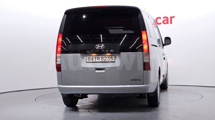 Hyundai Staria 2022 — 4