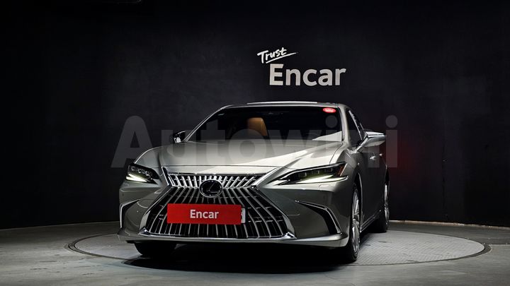 Lexus ES 2026 — 3