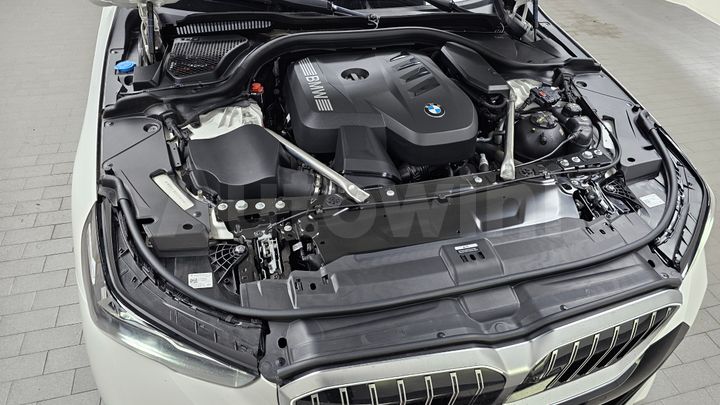 BMW 5 Series 2025 — 5