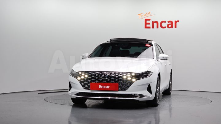 Hyundai Grandeur 2022 — 3