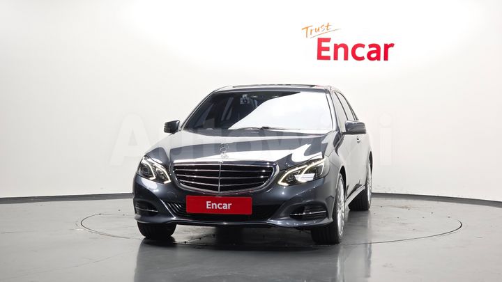 Mercedes-Benz E Class 2016 — 3