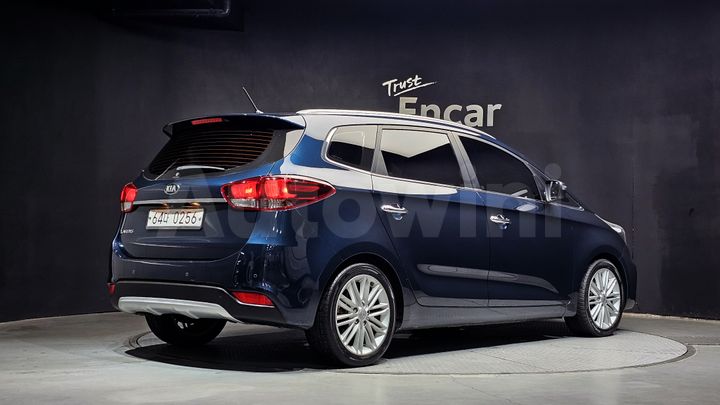 Kia Carens