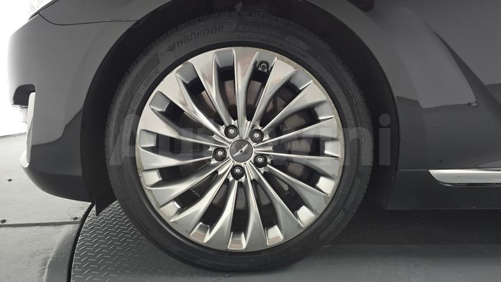 Genesis EQ900 2016 — 4