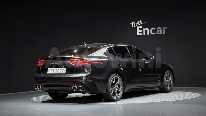 Kia Stinger 2018 — 2
