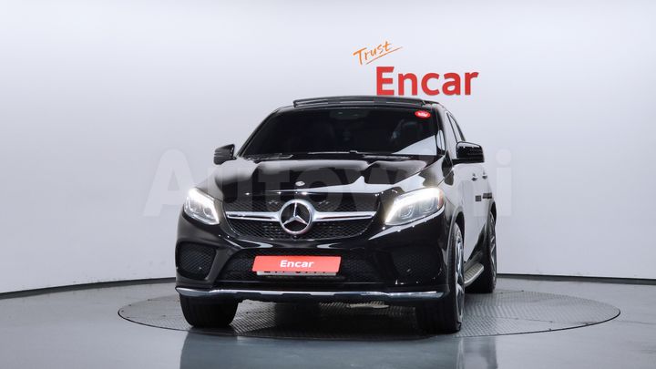 Mercedes-Benz GLE Class 2018 — 3