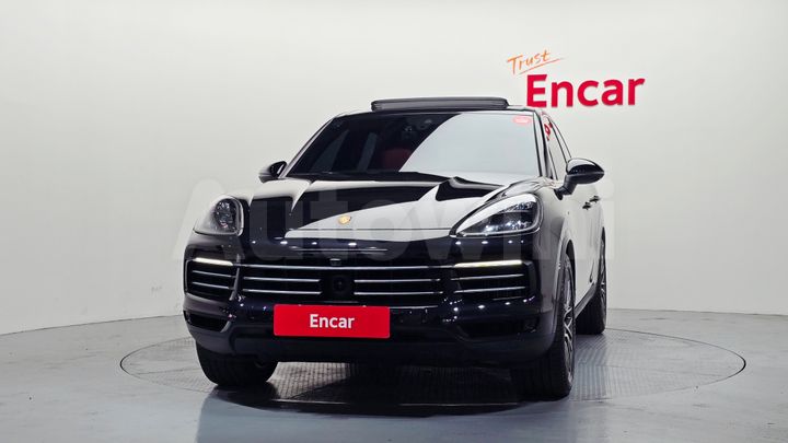 Porsche Cayenne 2022 — 3