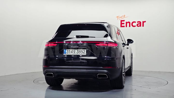 Porsche Cayenne 2022 — 4