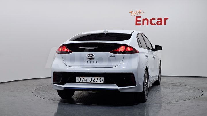 Hyundai Ioniq 2017 — 4