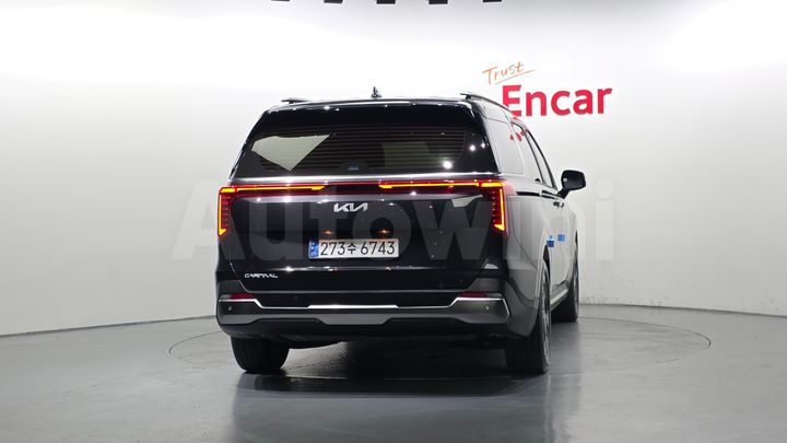 Kia Carnival 2025 — 4