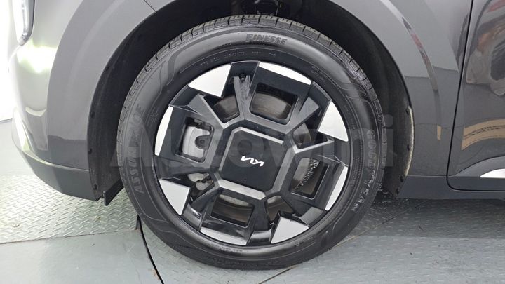 Kia Carnival 2025 — 5
