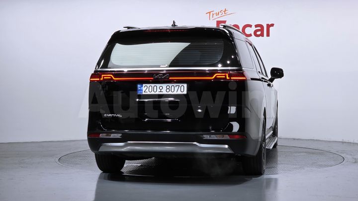Kia Carnival 2023 — 5