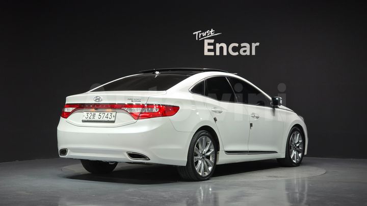 Hyundai Grandeur 2012 — 2