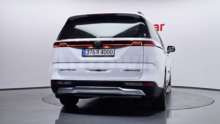 Kia Carnival 2021 — 4