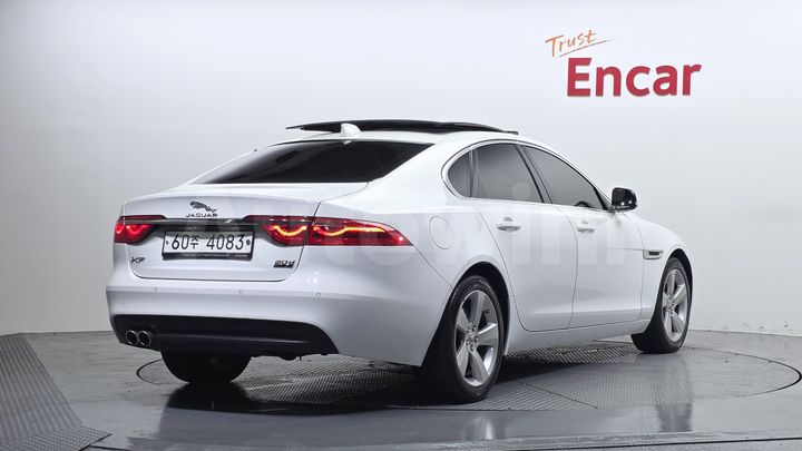 Jaguar XF 2018 — 2