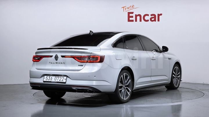 Renault SM6 2016 — 2