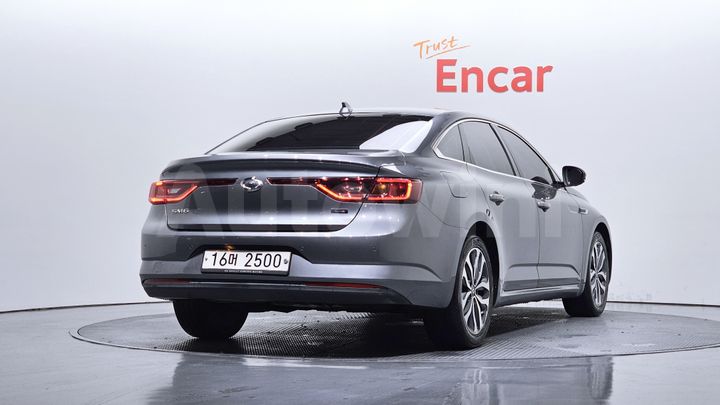 Renault SM6 2016 — 2